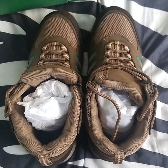 NIB Eastland Ash Hiking Boots trail shoes - Picture 3 of 7